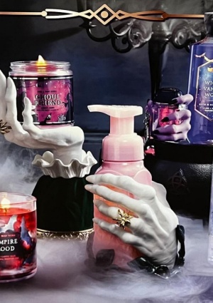 2022 Bath and Body Works Halloween sneak peeks